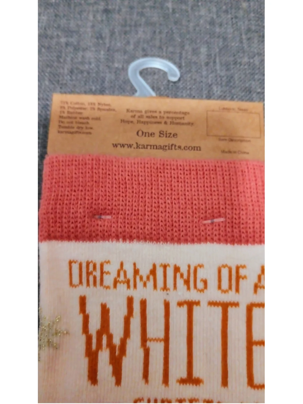 New! Women's Christmas/Holiday Socks. White Christmas. Wine
